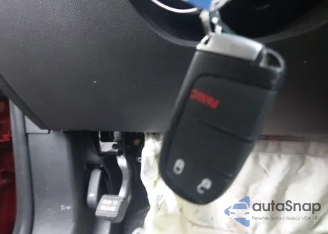 2020 Dodge Journey Se Value z USA, uszkodzony, nr VIN 3C4PDCAB9LT277466